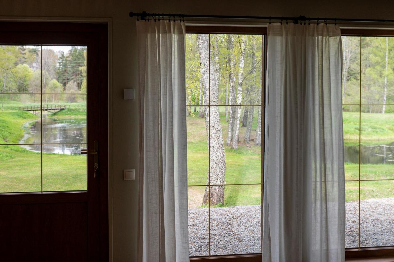Brivdienu Maja Vejini Straupe Exterior foto